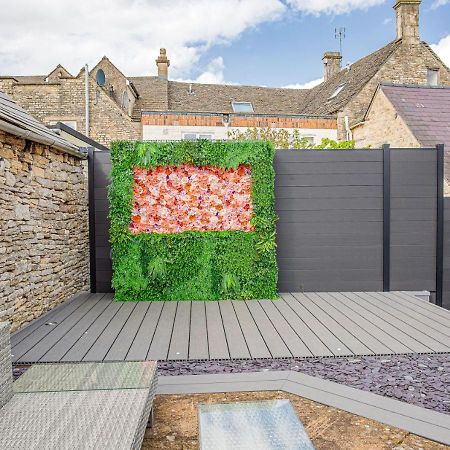 Maple Rose - 2 Bed With Garden In Minchinhampton! Villa ภายนอก รูปภาพ
