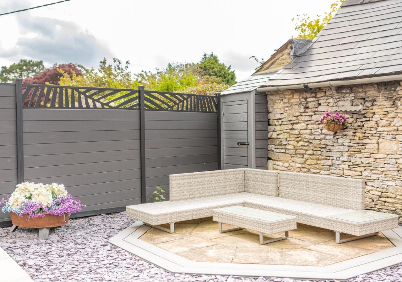 Maple Rose - 2 Bed With Garden In Minchinhampton! Villa ภายนอก รูปภาพ