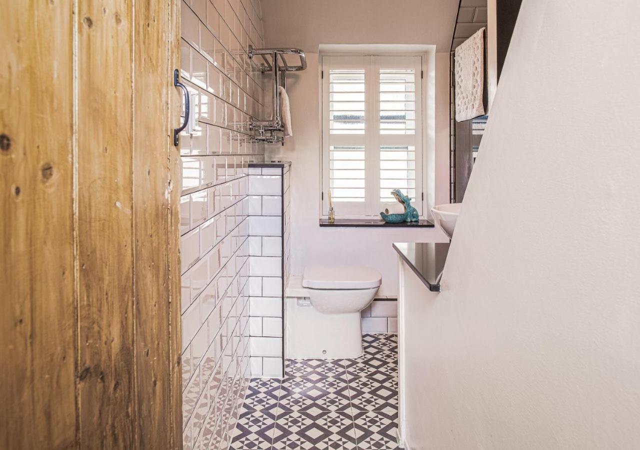 Maple Rose - 2 Bed With Garden In Minchinhampton! Villa ภายนอก รูปภาพ