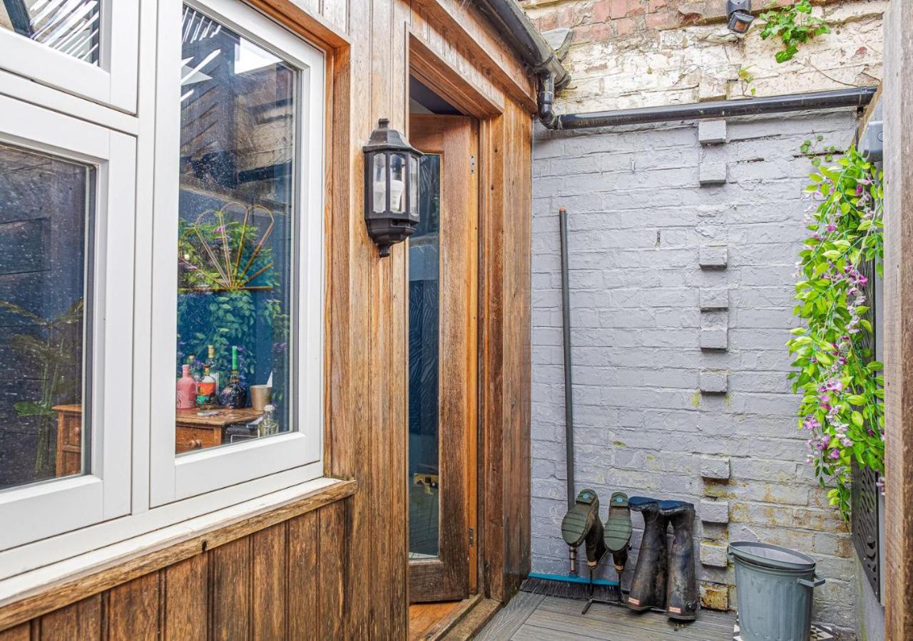 Maple Rose - 2 Bed With Garden In Minchinhampton! Villa ภายนอก รูปภาพ